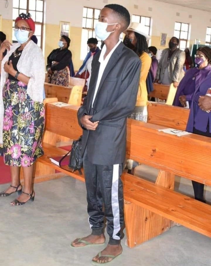 pendingtycoon's tweet photo. Karibu nitoke faceless mamae 🥲😂.

Niko hapa nikishukuru Mungu eloi baba kwa kurudisha badge and ashaming my enemies kama kina @wordweaver254 https://t.co/1bb5GvQ2k2