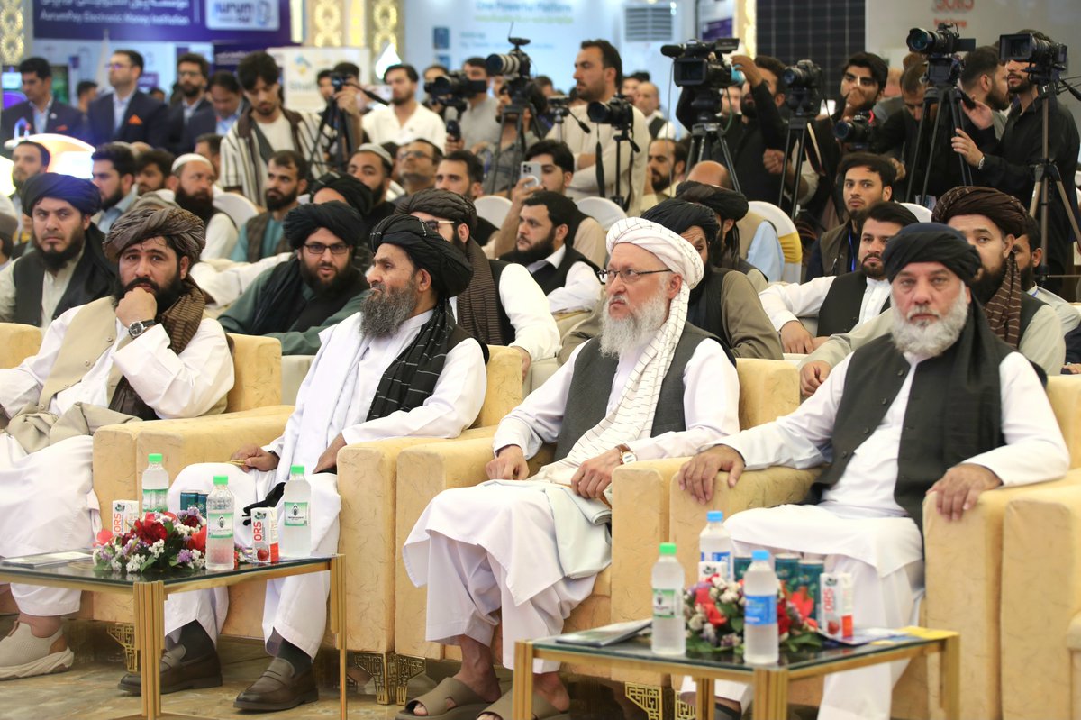 د ریاست الوزراء اقتصادي معاونیت tweet media
