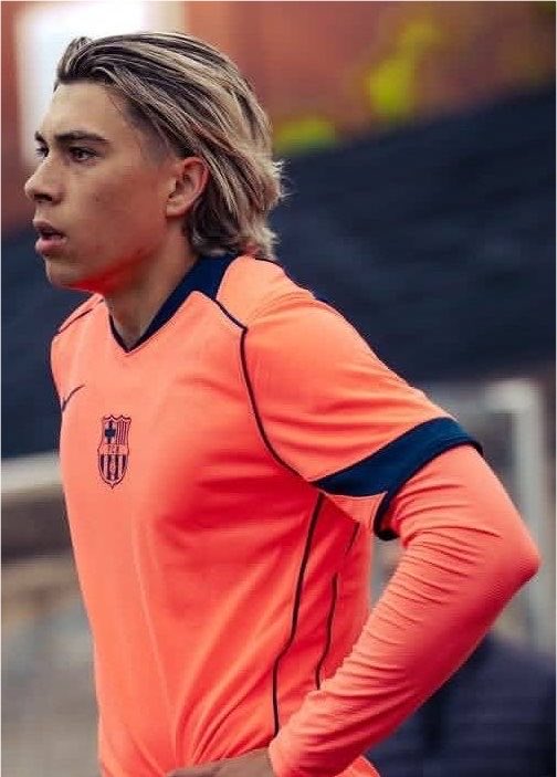 FullTime90X's tweet photo. 🚨𝗫𝗔𝗩𝗜 𝗛𝗘𝗥𝗡𝗔𝗡𝗗𝗘𝗭: 🗣️ “I can tell you one thing about Alex Gonzalez. When I saw him play for the first time, I said: that’s Kvaratskhelia.”💙❤️

🗣️ “He is going to explode with the first team this season. I believe he will be among the top three players in the world by the time the 2026–27 season ends.” 🌟🔥