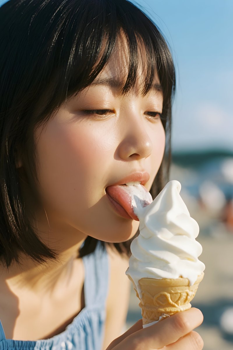 bobbizyo's tweet photo. 今日も暑かったですね...。
ソフトクリームを舐めている横顔のプロンプトを引用元で公開しました👇（grok検証済み）
このプロンプトで画像を生成して、ソフトクリームにモザイクかけたりしたらだめですよ... 🍦？ https://t.co/D7c1mj5Jck