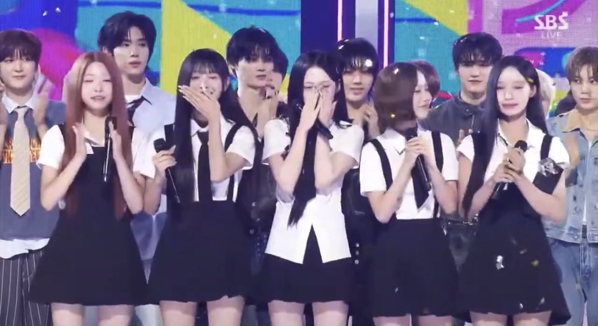 keitadj3's tweet photo. #RESCENE 「LOVE ATTACK」が人気歌謡1位🎊

#RESCENE3rdWin 
#LOVEATTACK1stWin https://t.co/Ds0Pl0hjQe