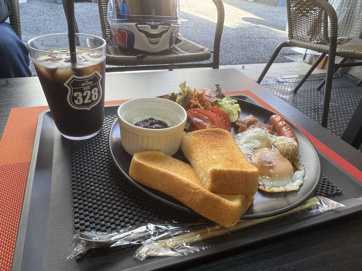 今日の始まりは #cafeMITSUBAKEYA328 モーニングセットを頂きました