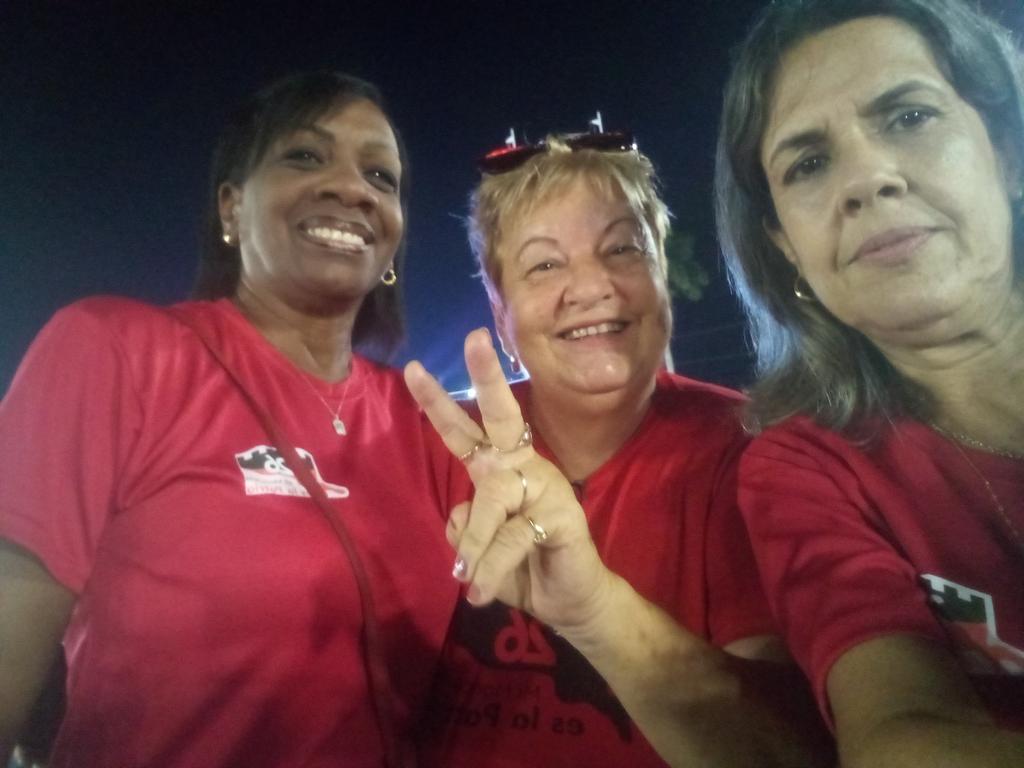 LiliamPinar's tweet photo. #PinarEn26  todos en la plaza.
#MiMoncadaEsLaPatria https://t.co/oQHEx8HRBY