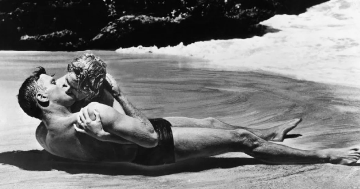 richardallinson's tweet photo. #SummerLovin' with #Sundays #Greatest #LoveSongs right now @greatesthitsuk https://t.co/HJQXjSr5zB
