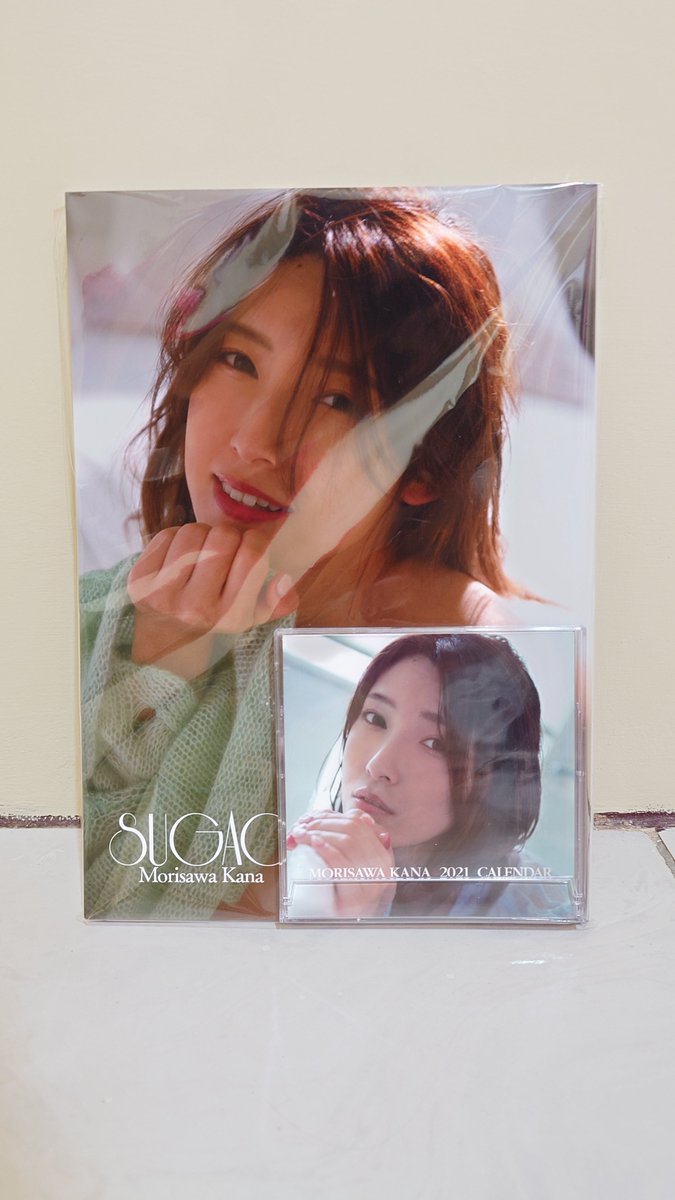 Wallace0345's tweet photo. ついに手に入れました... ずっと欲しかった写真集!

当時は台湾からの購入方法が分からず、ずっと心残りで。 今、ドラゴンボールを全部集めた気分です。

これらの本を眺めているだけで幸せです🥰
#森沢かな #森澤佳奈 https://t.co/uQbL0ozn3O