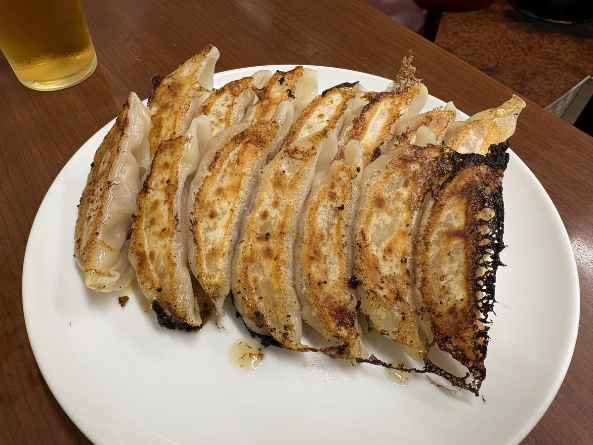 Alto0174's tweet photo. ２軒目「ひょうたん」
餃子美味すぎる🥟 https://t.co/TJgUtRrGCD