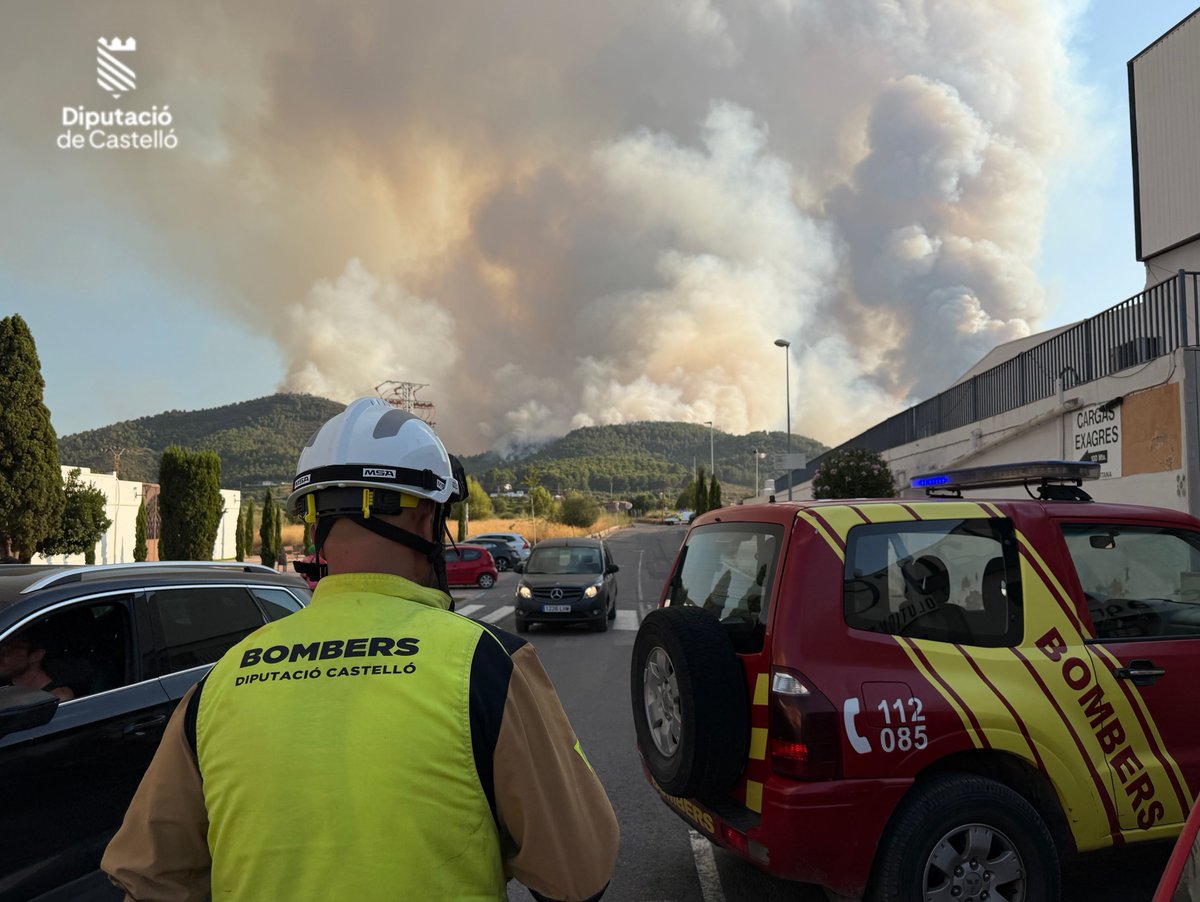 mitjanscv's tweet photo. Por eso recordamos que en julio de 2025 @GVAEmergencias  se comprometió a formar a nuestros periodistas en gestión de crisis antes de fin de año. Casi un año después, seguimos esperando esa formación. https://t.co/ziXsjiUkOZ https://t.co/RTKkInwDm8