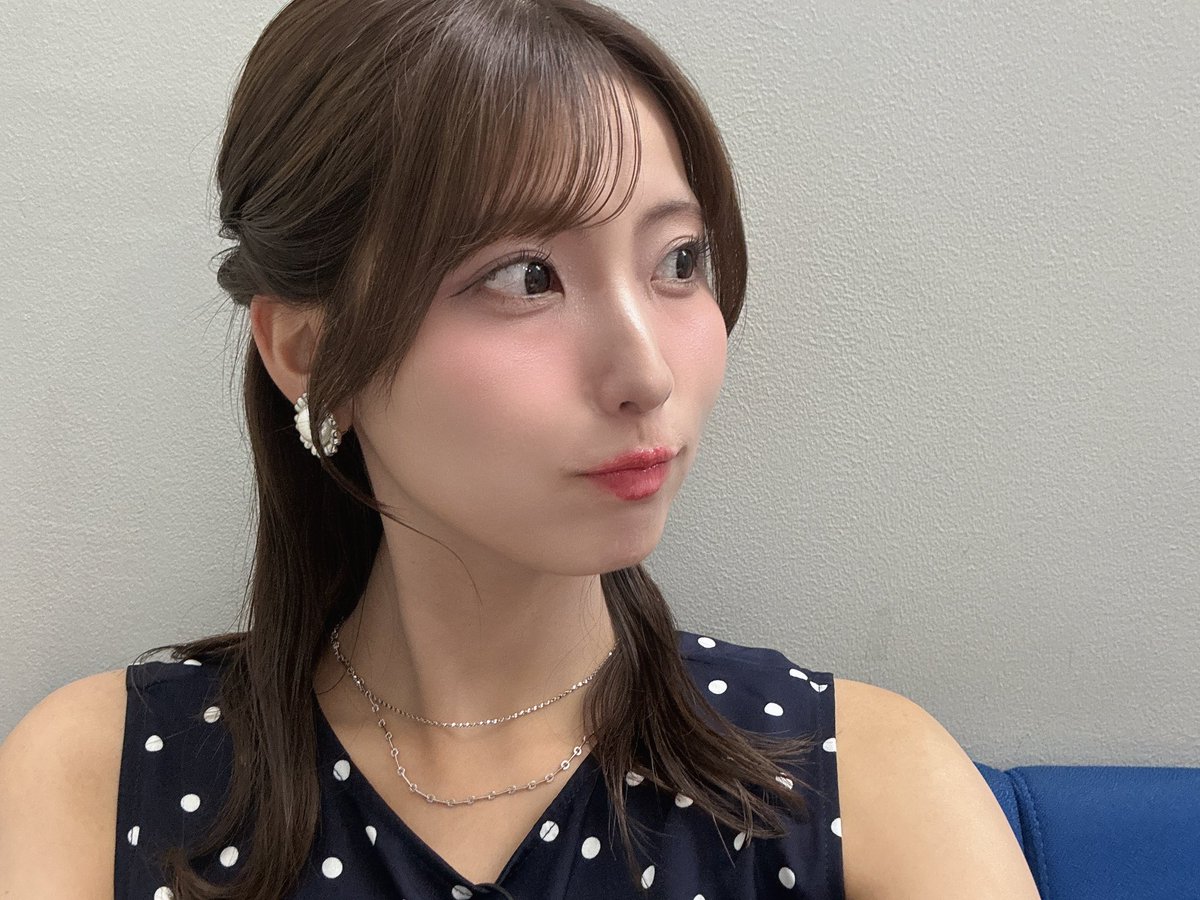 yamashita_7ko's tweet photo. 大人ハーフアップ🐱🎶 https://t.co/BiXBvEJ2Ff
