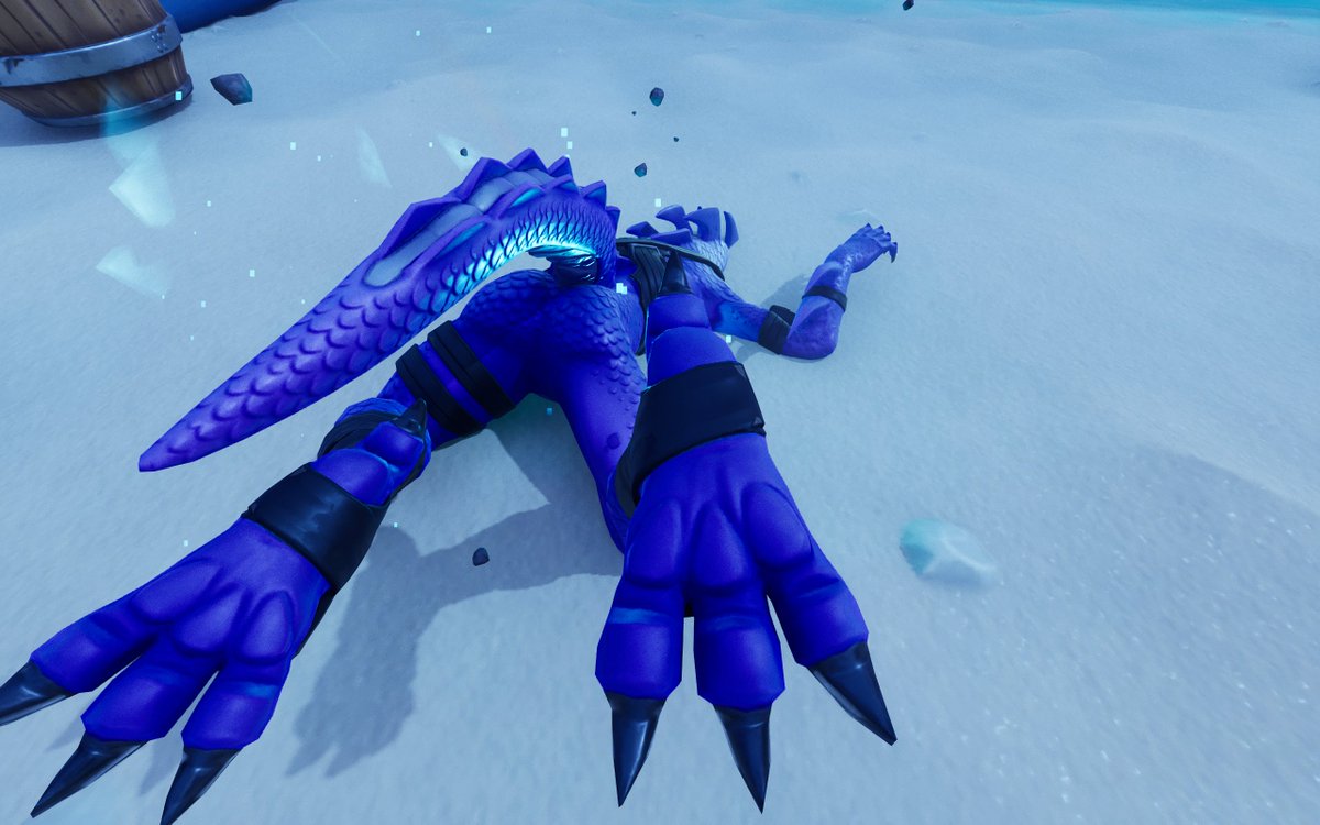 HybridSimp's tweet photo. Crash landed on the beach

#hybrid #fortnite https://t.co/yZGfjGiGmg