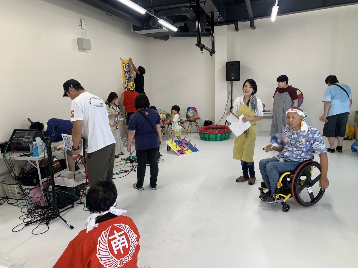 ueda1425's tweet photo. 今日のお仕事‼️

スポンサー紹介
株式会社ジキシンユニットハウス運搬施工⭐️憩いの森整骨院⭐️Banトレーニングクラブ⭐️（有）アリスカンパニー⭐️合同会社ネクストエンジニア⭐️三晃株式会社⭐️屋台街より屋⭐️都町金魚⭐️株式会社一城塗装⭐️ワンズハート https://t.co/6ykFuiMyaI
