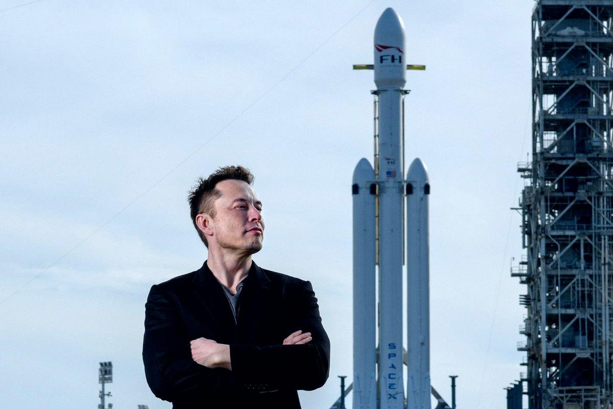 Ra72487933's tweet photo. BREAKING: Odds Tesla and SpaceX merge within the next year skyrocket to 74% — a record high. https://t.co/EbTfkTK001