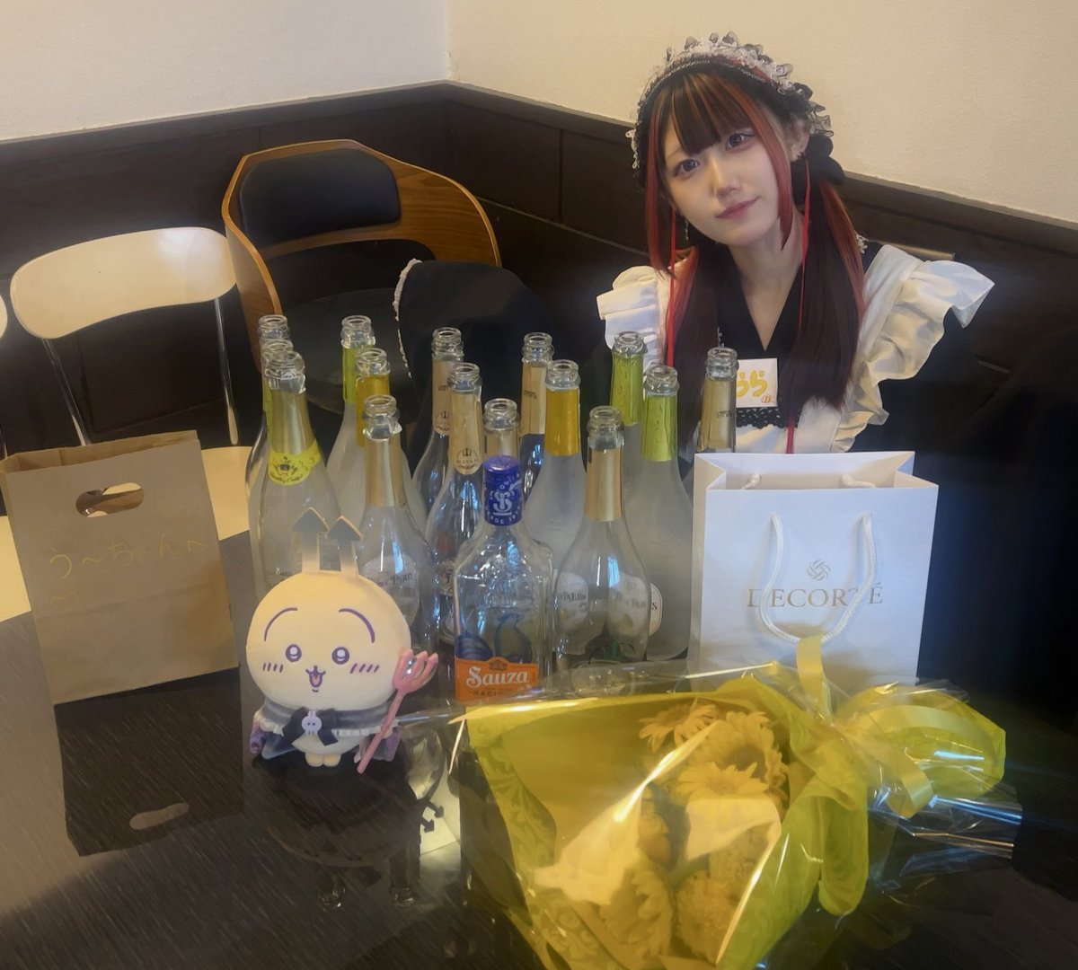 u_moni05's tweet photo. 💛0725バースデーイベント💛🎂
ありがとうございました‼️
たくさんの方々がご帰宅してくださって無事に終えることができました〜‼️
乾杯もプレゼントも何もかもが思い出になりました‼️

イイオンナ＆いいオトナになります🌟
(4枚目長いですがお時間ある時にでも👀) https://t.co/wcu9eZ4c8l