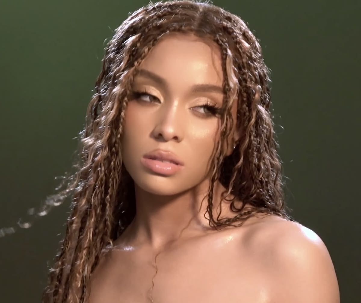 girlsetlvr's tweet photo. Happy 20th birthday to THE most gorgeous diva Savanna! We love you!! 🫶🫶🫶
#HappySavannaDay #Girlset #Savanna https://t.co/EPkOqHB6oI