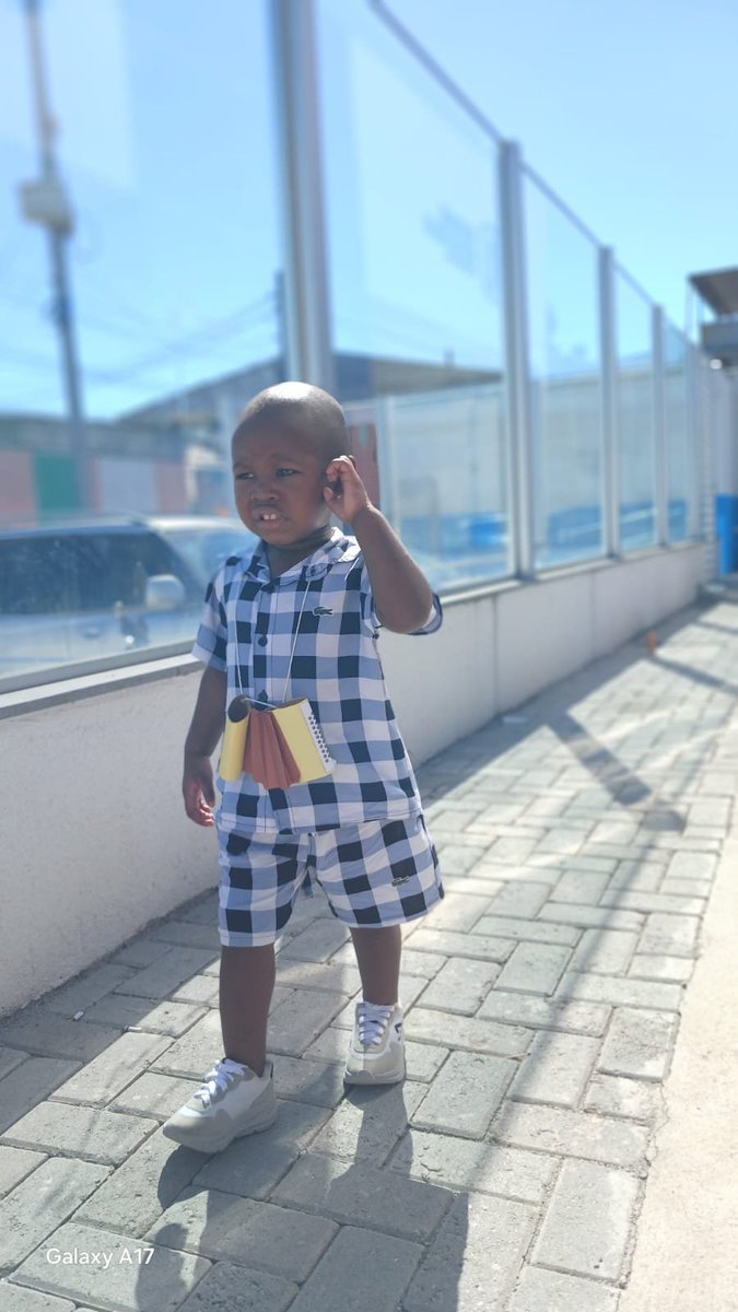 Thayanerst's tweet photo. PRIMEIRA FESTA JUNINA DO MEU PRETO NA CRECHE ❤️ https://t.co/WpwVoI9uhF