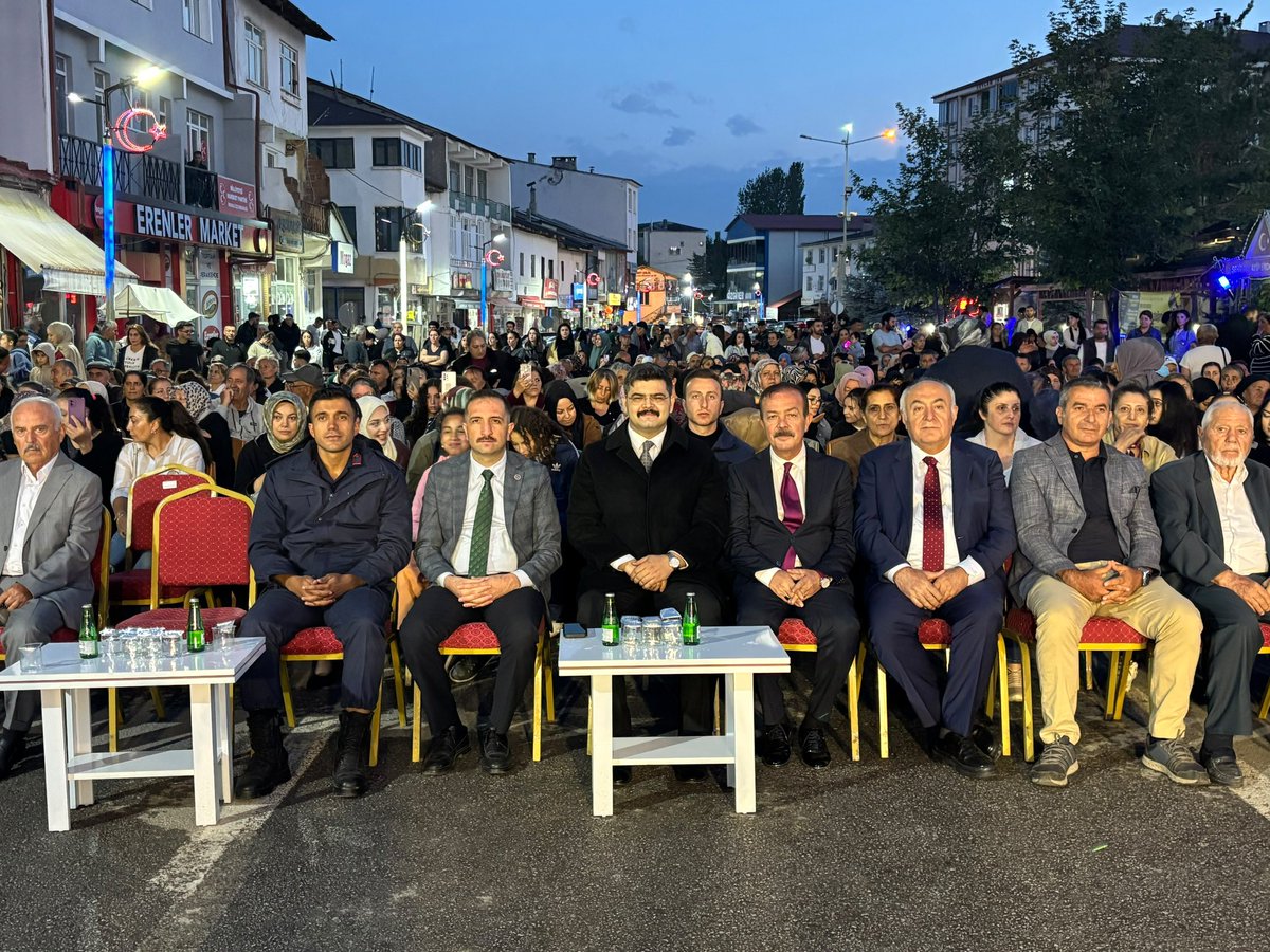 AUrek58's tweet photo. İmranlı Merkez Derneğimizin düzenlemiş olduğu geleneksel şölen birlik ve beraberlik içerisinde gerçekleşti. 

Kıymetli Başkanımız Orhan Şener’e ve yönetimine bu güzel organizasyon için teşekkür ediyorum. https://t.co/gdWlKdqtr9