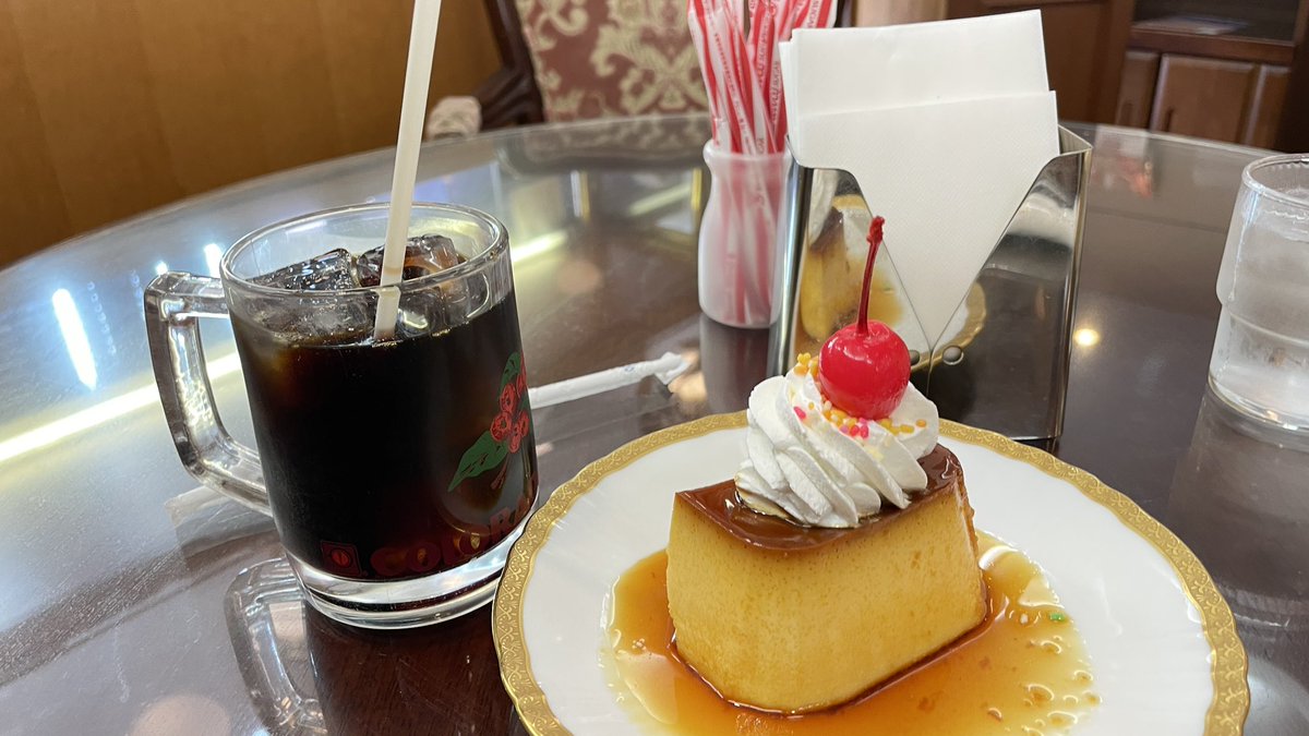 telzac0138's tweet photo. プリンが硬めで美味い！ https://t.co/AMSTFBCaUp