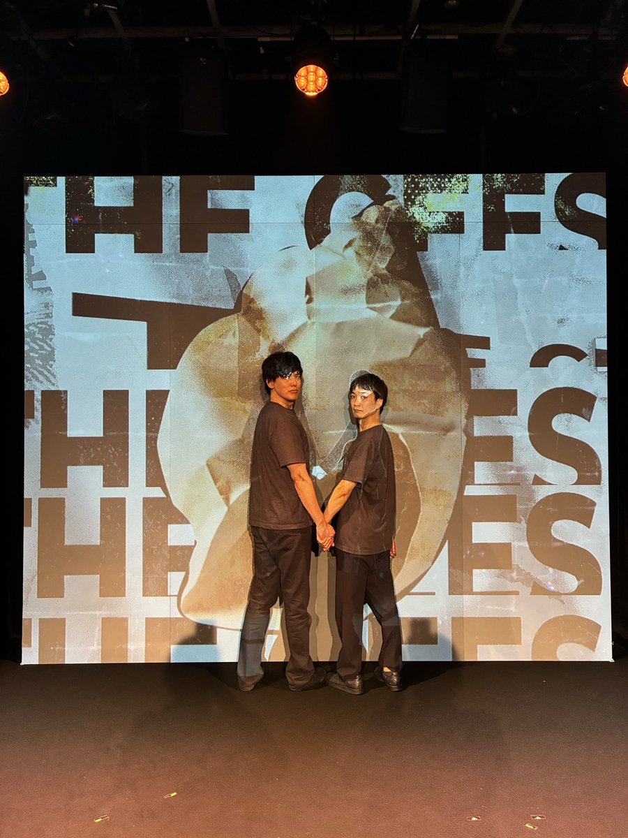 geesetakasa's tweet photo. ザ・ギース単独ライブ2026「素描」全公演終了しました。ご来場いただいた皆様、酷暑の中本当にありがとうございました！

今回の配信が決定しました！配信日決まり次第お知らせします。

来年の劇場もすでに押さえています。いずれ発表するのでそれまでお待ちください！
楽しかった！！！

#ギース素描 https://t.co/pUM8fDTRXv