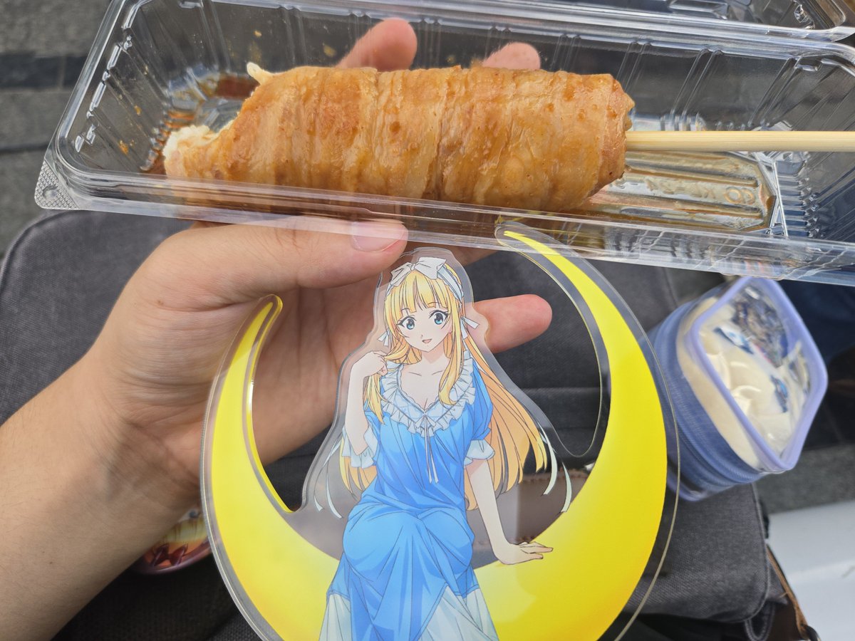 cecilysaiko's tweet photo. ダクネスの簀巻きうまい、あと特に関係の無いセシリー https://t.co/5jKbQk4Vw8