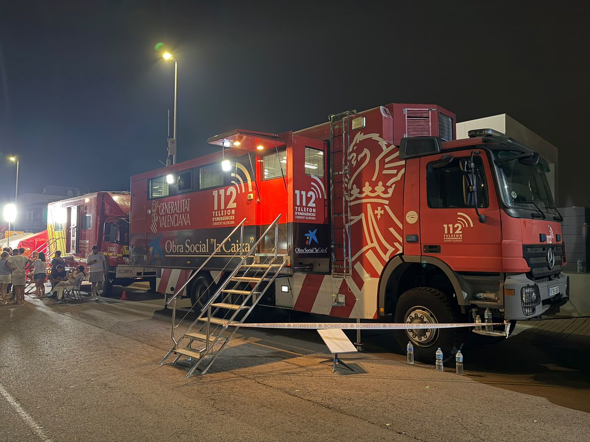 GVAbforestals's tweet photo. 👨‍🚒🌲 Els nostres companys han estat tota la nit en els treballs d'extinció del #IFLaVallDUixó i continuen este matí sobre el terreny, junt amb la resta dels serveis d'emergència desplegats al dispositiu https://t.co/cg3eTaaGeP