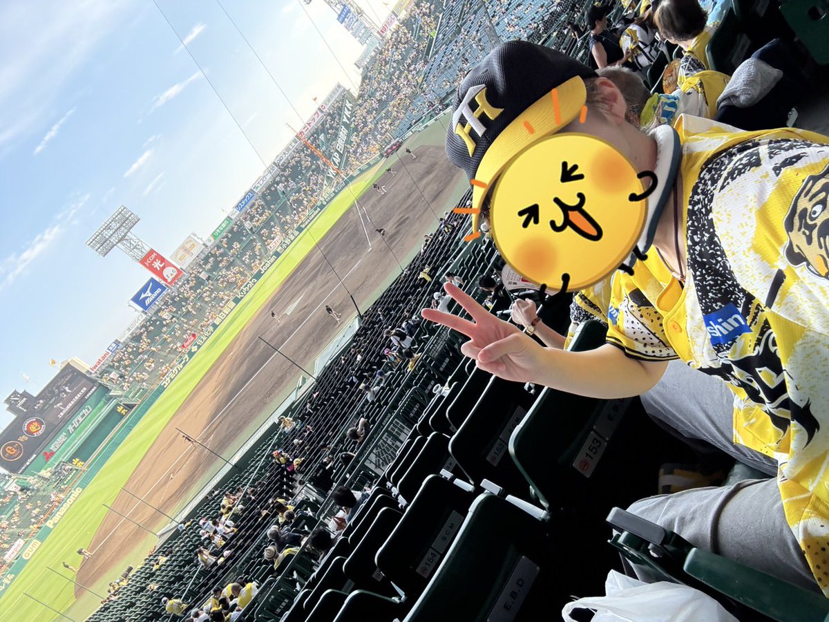 mayuko0701's tweet photo. 高橋さんのボーカルレッスンの後で声が出る出る〜😚
六甲おろし歌わせてくれよ〜📣

#高橋秀幸
#ボーカルレッスン https://t.co/rWHJelJHT5