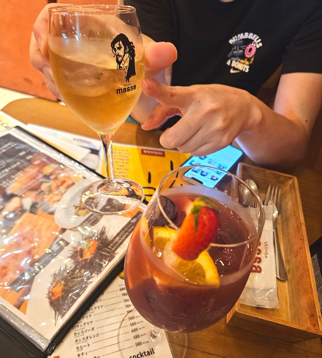6angelkun6's tweet photo. 映画からの軽飲。 https://t.co/SlMV0YoprY