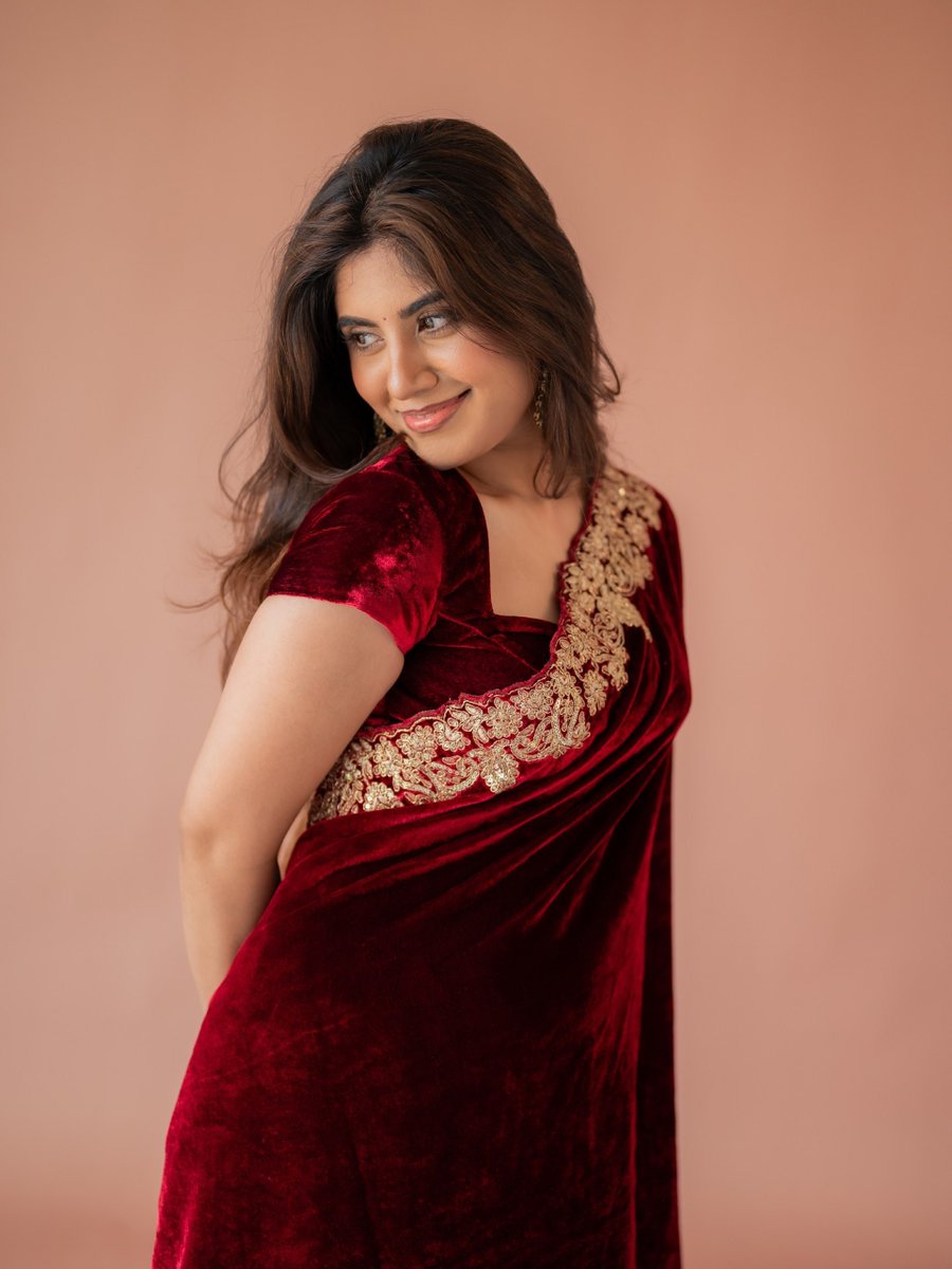 Bollywood Tollywood Point ™ tweet media