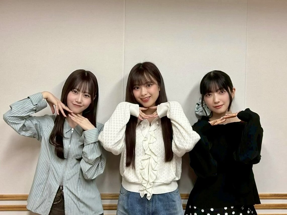 sakurazaka46's tweet photo. 本日7月26日(日)19:00～
文化放送「櫻坂46の『さ』」レギュラー放送に

#遠藤光莉、#大園玲、#向井純葉 が出演いたします📻✨

ぜひお聴きください🌸
@sakura_joqr #櫻坂のさ #櫻坂46
https://t.co/efNB6dZUqL https://t.co/7l8a7glQrW