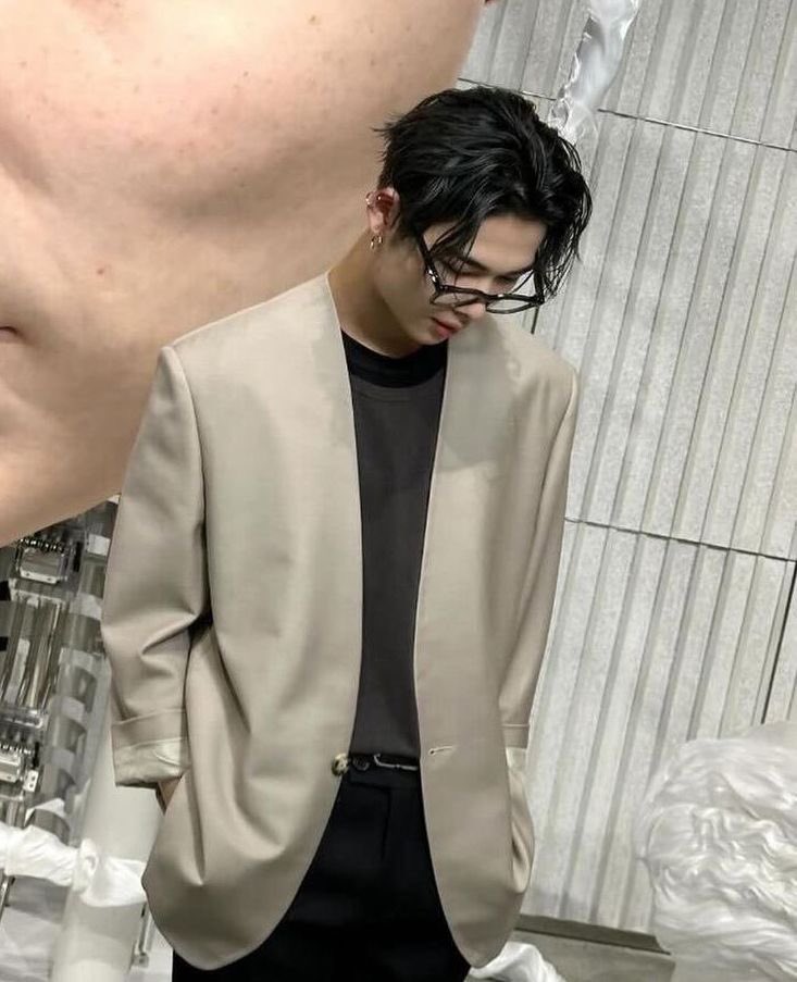 rikvisual's tweet photo. ni-ki bf material pics https://t.co/Q0Voitblmg