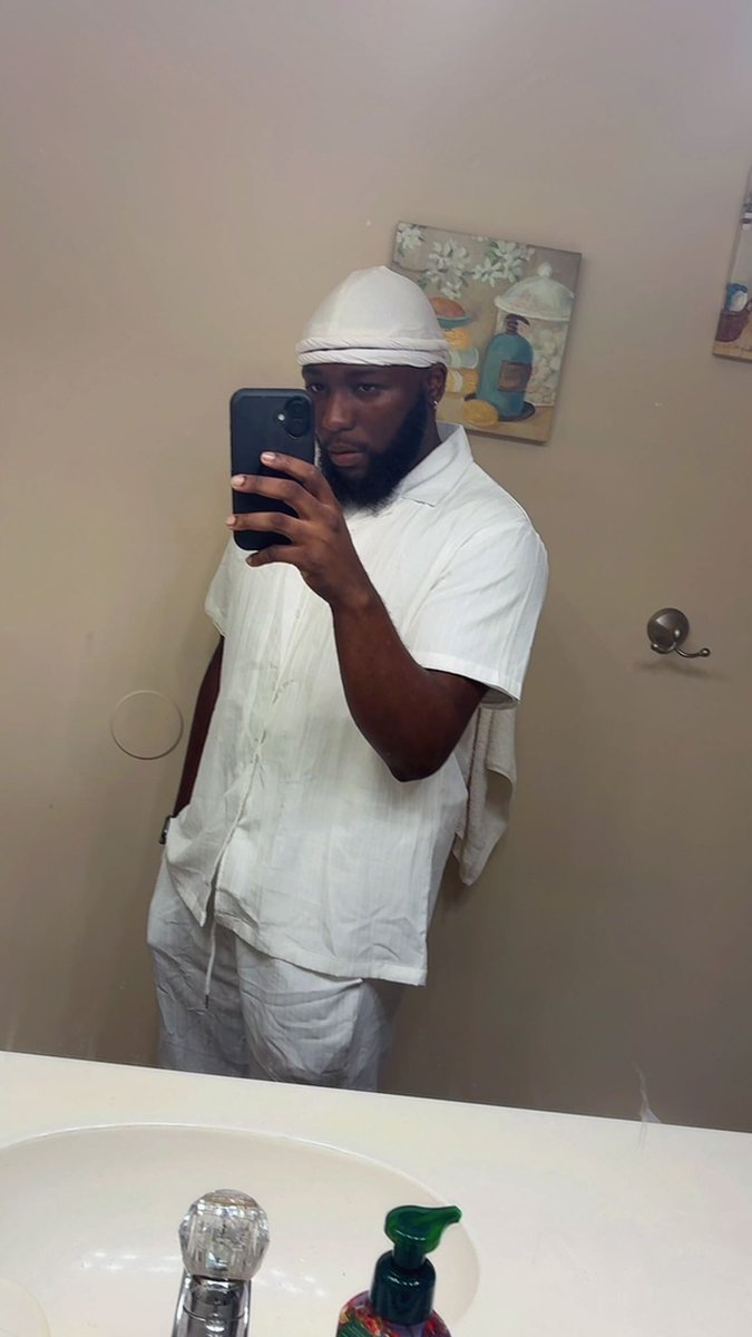 andrew_dafuture's tweet photo. All white party shii #memphisfreaks ##901freak #901slut #eastmemphis #memphis https://t.co/rmr0bL4KC7
