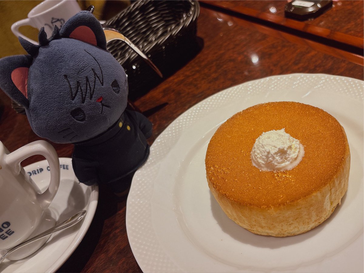 めぐにゃん めぐにゃんさんに「どうして二段のにしなかったんですか？」と訴えられ