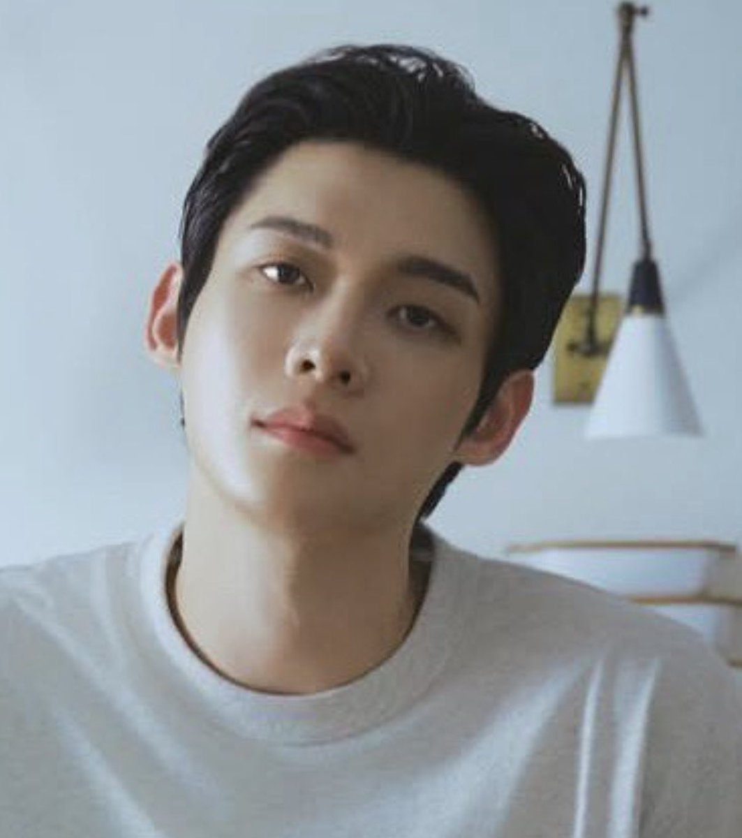 두벼리 tweet media