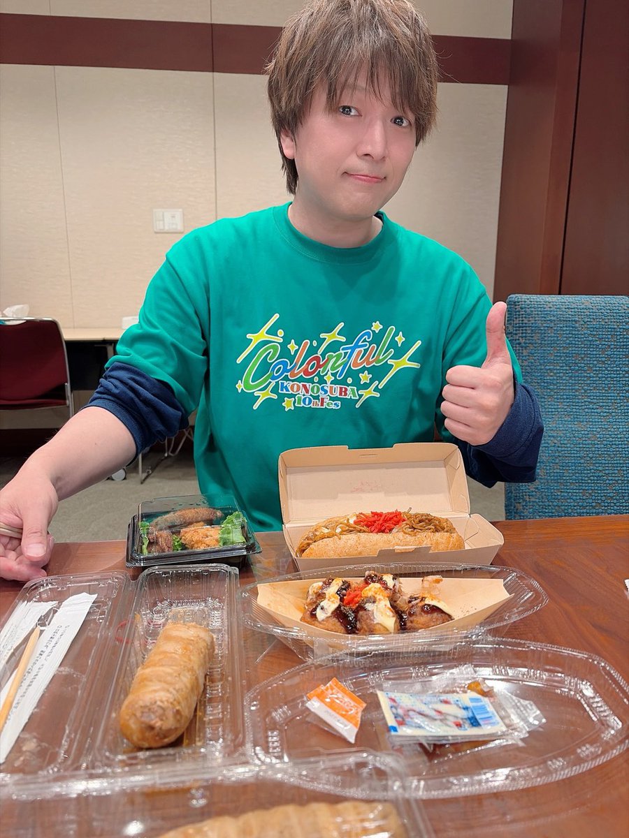 taka8rie's tweet photo. コラボフード、ご好評ありがとうございます！！
引き続きお楽しみください！👍🏻
#このすばフェス https://t.co/q1e8h26Sas