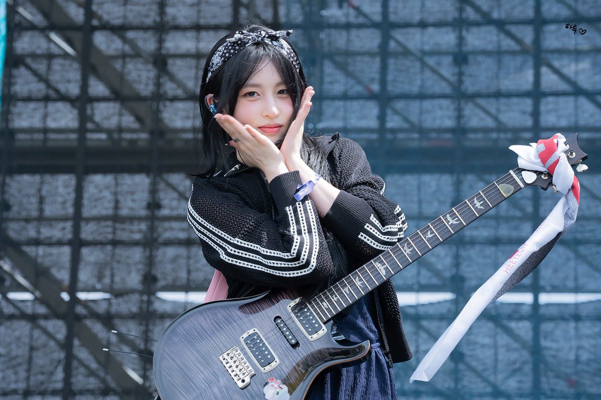 latency_haru's tweet photo. 260725 ONE UNIVERSE FESTIVAL 희연

🫶🖤

#희연 #HEEYEON #레이턴시 #LATENCY https://t.co/AjRqVFZlhV