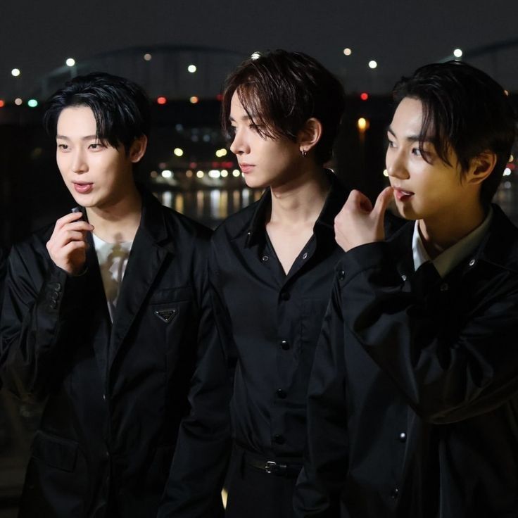 Lemon_ssqueeze's tweet photo. WE'RE NOT EVEN IN TOP 50 WW TRENDING HASHTAGS!! WHAT ARE Y'ALL DOING?? 😭😭

엔진은 공정함을 요구합니다.
#EN_MISTREATMENT_UNacceptable
#BOYCOTT_BELIFT_FOR_OUR_SEVEN https://t.co/STmG6cnhVx