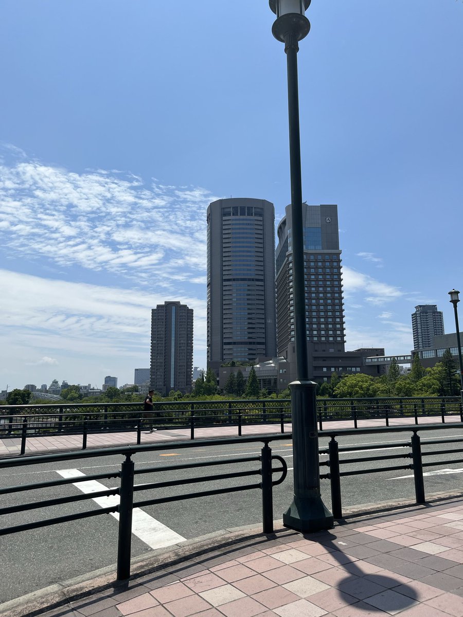 step123music's tweet photo. 今日はみちを。さんのライブや生まれ育ったホテルの公園に遊びに行きました
お昼ご飯はホテルの喫茶店で女の人のような食事でした…
時間とお金に余裕がある人しかいなかったので完全に場違い🫠
今日も楽しかった！ https://t.co/aQLhjsLQyP
