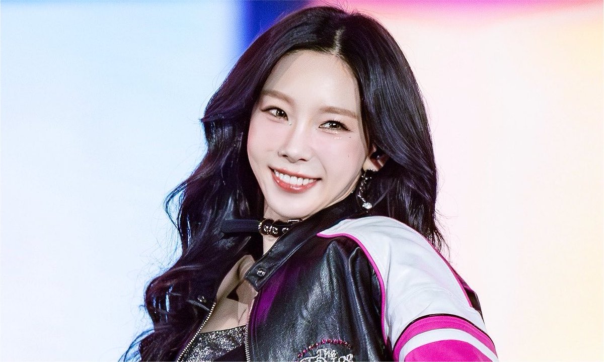 taeyeonfile's tweet photo. .⠀     🎀 🎀      🎀 🎀
      🎀          🎀           🎀
    🎀        happy          🎀
    🎀      taeyeon        🎀
         🎀                     🎀
              🎀           🎀
                      🎀 https://t.co/Slla0GAL8d