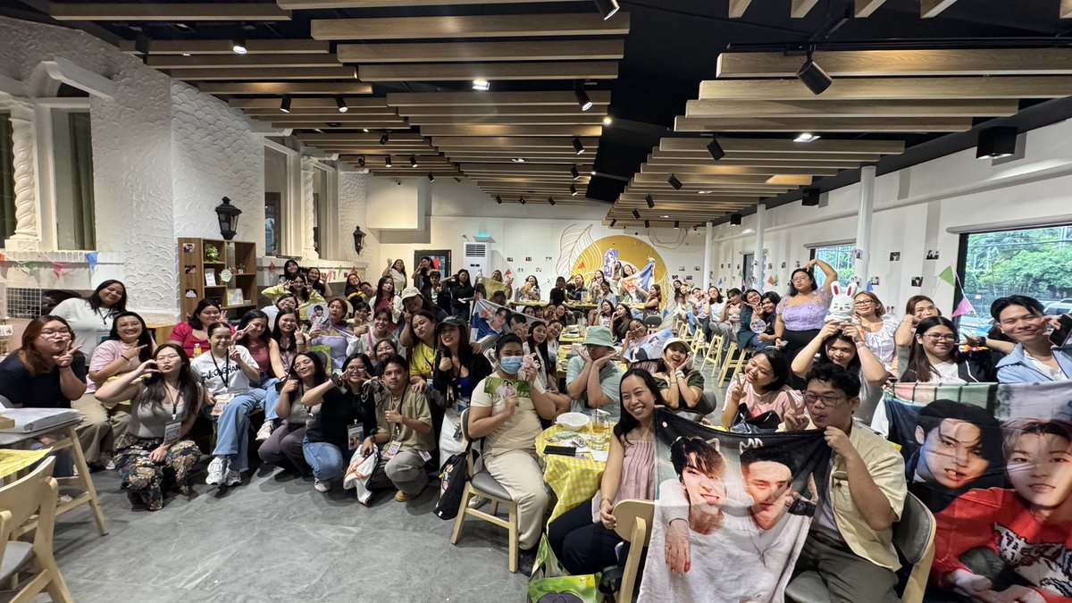 erione_woo's tweet photo. wasnt able to take a picture yesterday huhu but thanku batch1 and batch2 

hope yall enjoyed our cse <33

#MinWonJeongCheol_NotesandHeartbeats #NotesandHeartbeats
#NotesandHeartbeats_for_MWJC https://t.co/xKCUhpjBTC