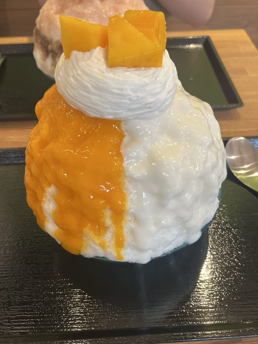 riberukuro's tweet photo. かき氷バカ美味いんだが！！！！ https://t.co/tZkwoQvc7X