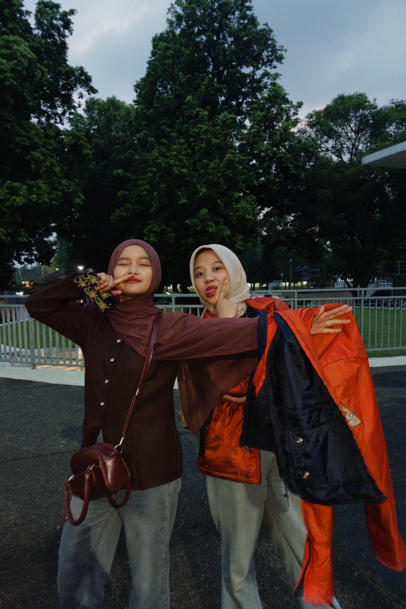 Jellycious13's tweet photo. hbd ya my kekasih gW #kue #nya #gak #dibawa #balik #cok https://t.co/jzzXtzhbrL