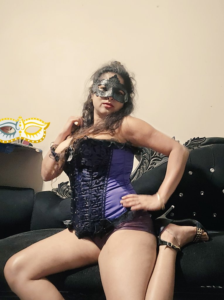 ObeySwastika's tweet photo. How many of of u following me in Fet life ? https://t.co/q4XYpFkyhG