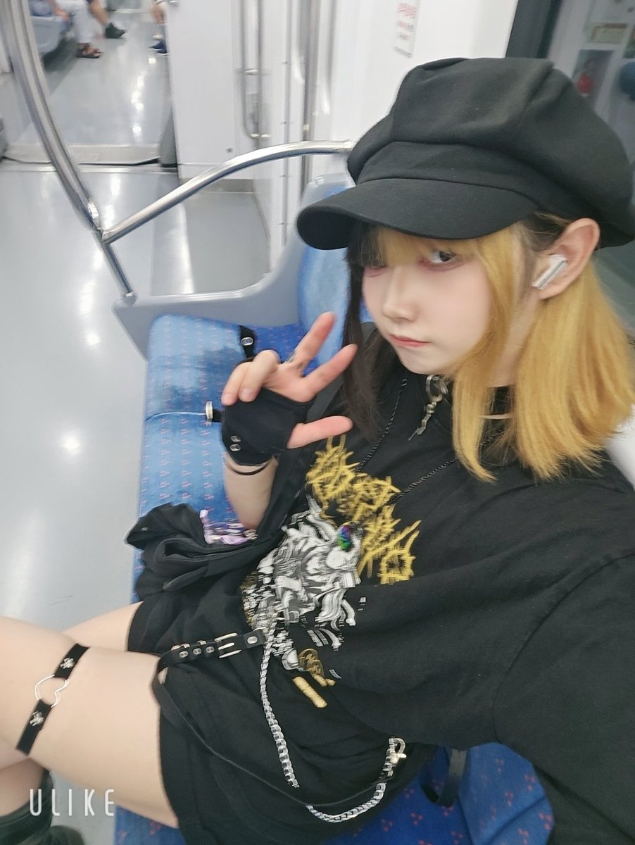 😈코너P😈 tweet media