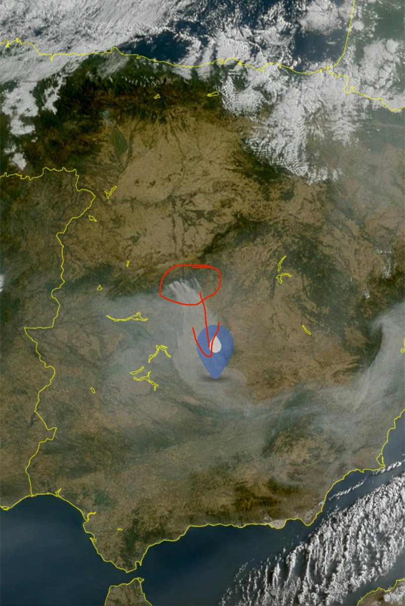 meteocr's tweet photo. El humo de los devastadores incendios de Ávila y Madrid alcanza de pleno Ciudad Real debido a la componente norte del viento. Esta componente seguirá hasta la noche, así que el humo nos acompañará todo el día. Por la noche rolará al E y es posible que se desplace a Extremadura https://t.co/uoNjWVGk9r