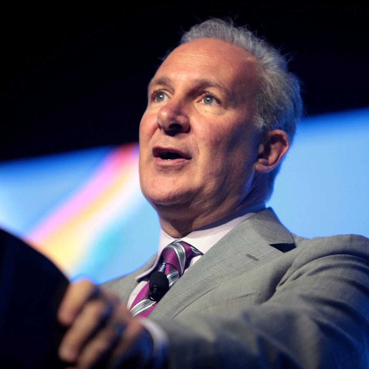 CoinMarketCap's tweet photo. LATEST: 📉 Peter Schiff says Strategy "is going to completely implode" and its common stock will be left "worthless." https://t.co/7CJO84IzYR