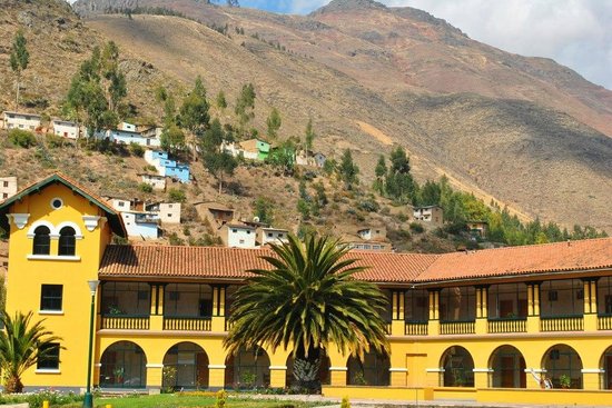 javierleoncio49's tweet photo. El 26 de julio, día de Santa Ana, patrona de la ciudad de Tarma (Perú), se celebra el 488 aniversario de su fundación, con el nombre de Santa Ana de la Ribera de Tarma. 
@visitaelperu,@ddc_junin,@laprensaperu,@PeruEnEspana,@EmbajadaEspPeru,#Tarma,#Peru https://t.co/5Wiqz2RNUf