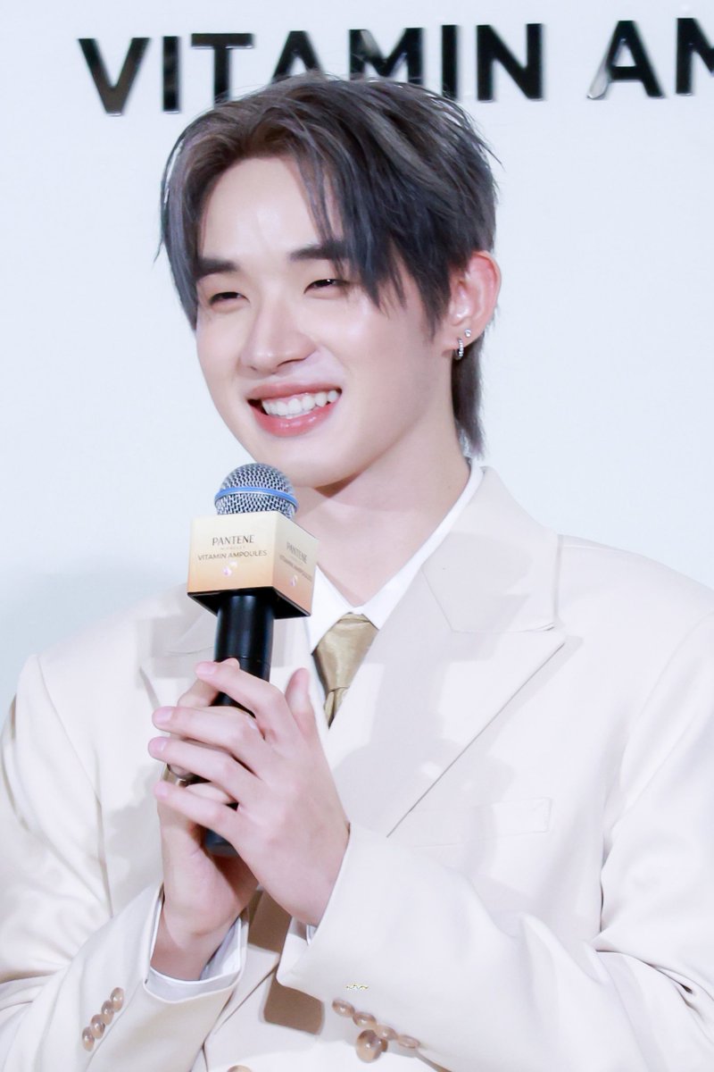 sunfleur_0328's tweet photo. 24072026 | NH x VITAMIN AMPOULES

@hongshihoshi03 😆

➖
#PantenexNutHong 🌻
#hongshihoshi #LYKN https://t.co/0CPpKQaZwv