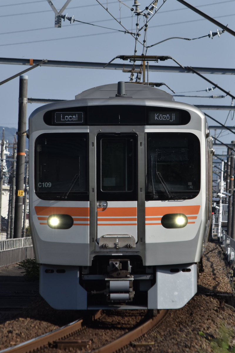 natunakatetsu's tweet photo. 愛知環状鉄道 おいでん祭りに伴い代走
1225H 315系 C109
六名～岡崎にて https://t.co/m8ZDJiJFks