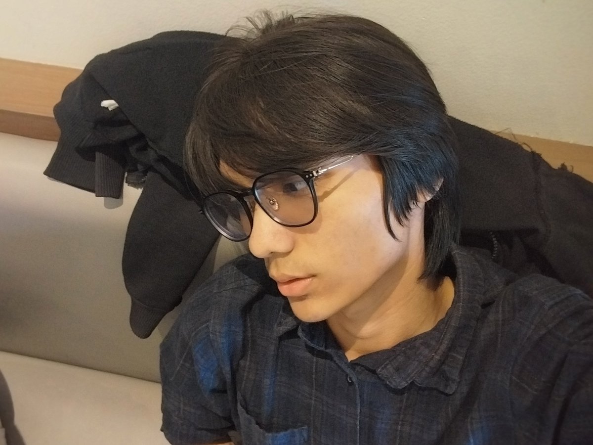 han tweet media