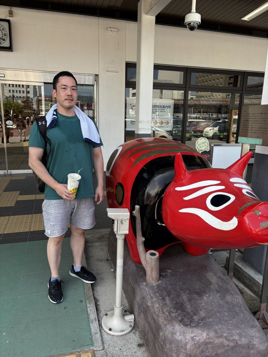 shinnosuke46's tweet photo. 連休で仙台（猫遠征）と会津若松へ。とにかく暑かった！若干熱中症っぽくなりながらもなんとか完走！また涼しくなったらお出かけしたいな。8月は猫6試合行くので体調崩さないようにせねばだ🐱 https://t.co/9qnxjyFwq2