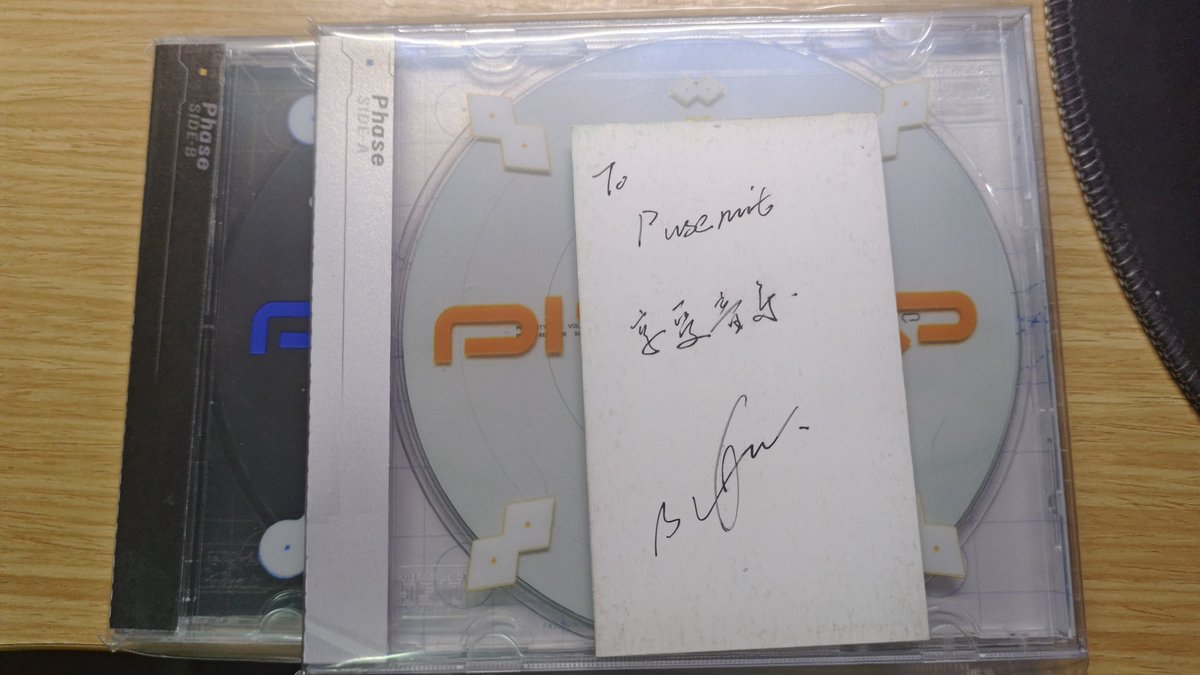 Pusemit's tweet photo. 近期购入的部分专辑和周边 https://t.co/8Owm56dTS8
