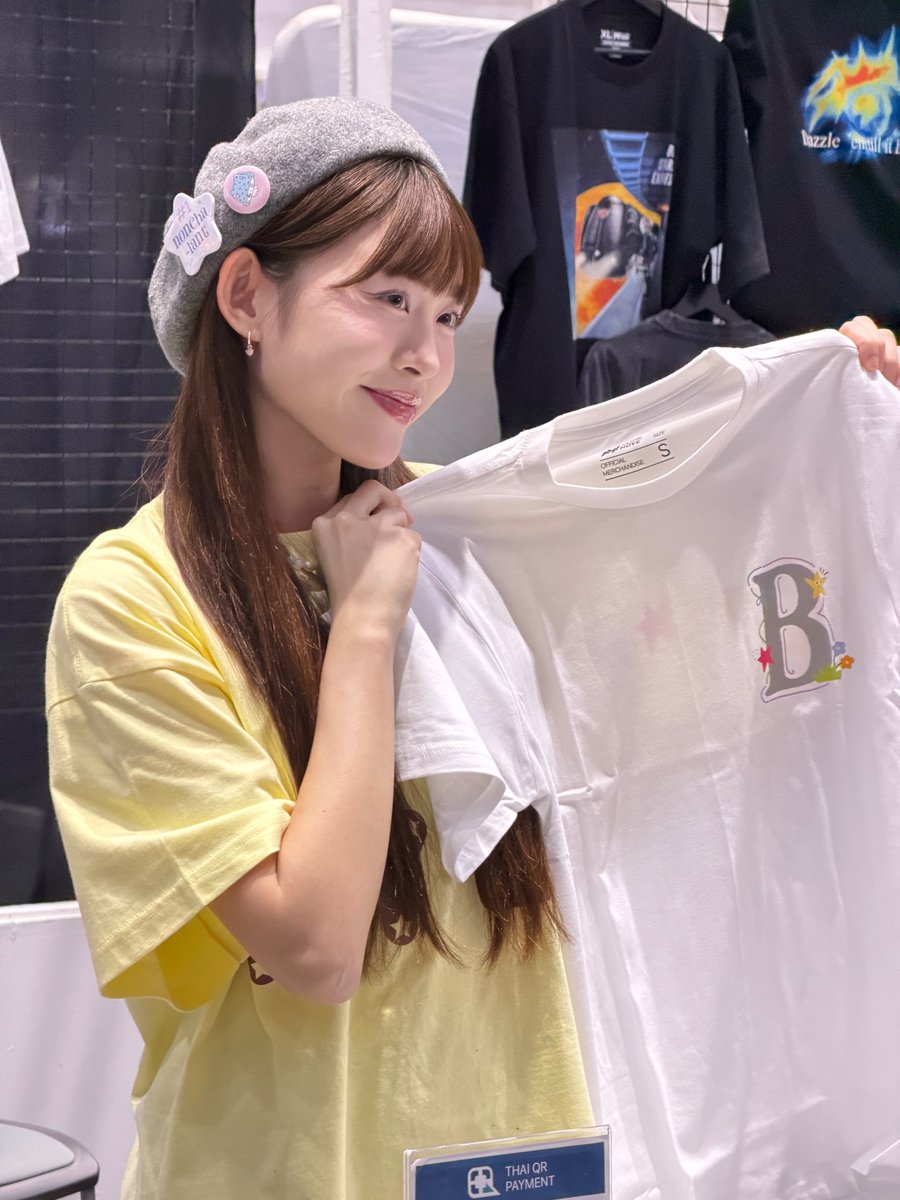 bellbaewww's tweet photo. Bell Warisara มาประจำการเรียบร้อย🫡 เจอกันที่ Monster Music Festival 2026🪩 Booth Me Records E4 15.00 โมงคั้บบ! ✨⏰
#MonsterMusicFestival2026
#BellWarisara
#merecords #MuzikMove
#merecordslabel https://t.co/bWAskQOhbz